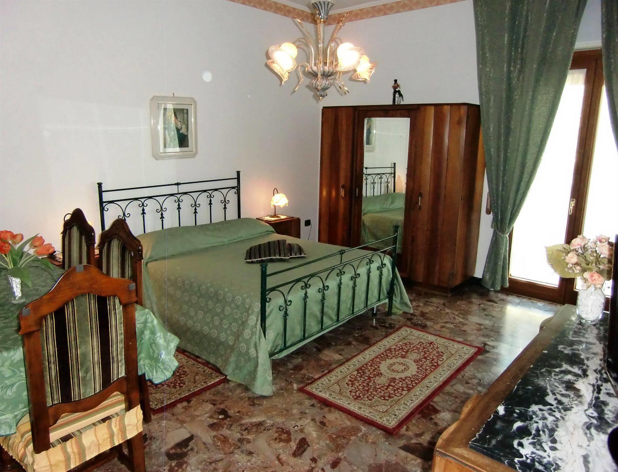 Villa Pollio Meta Exteriör bild